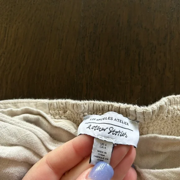 & other stories linen puff sleeve crop top twist front cream - Picture 5 of 11